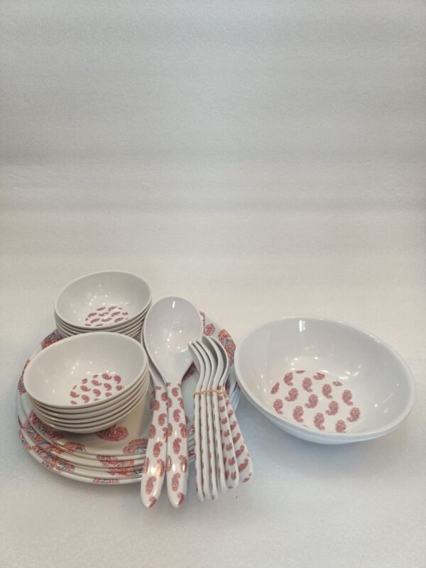 Home Finery 28 Pieces Melamine Dinner Set - Image 2